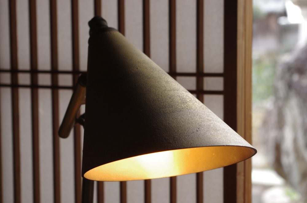 futagami-desk-lamp-10