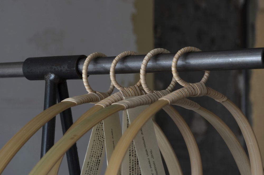 F:style bamboo hanger-14
