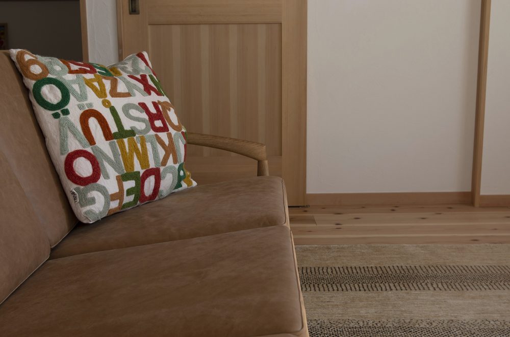 PK2s oiled leather house Y -6