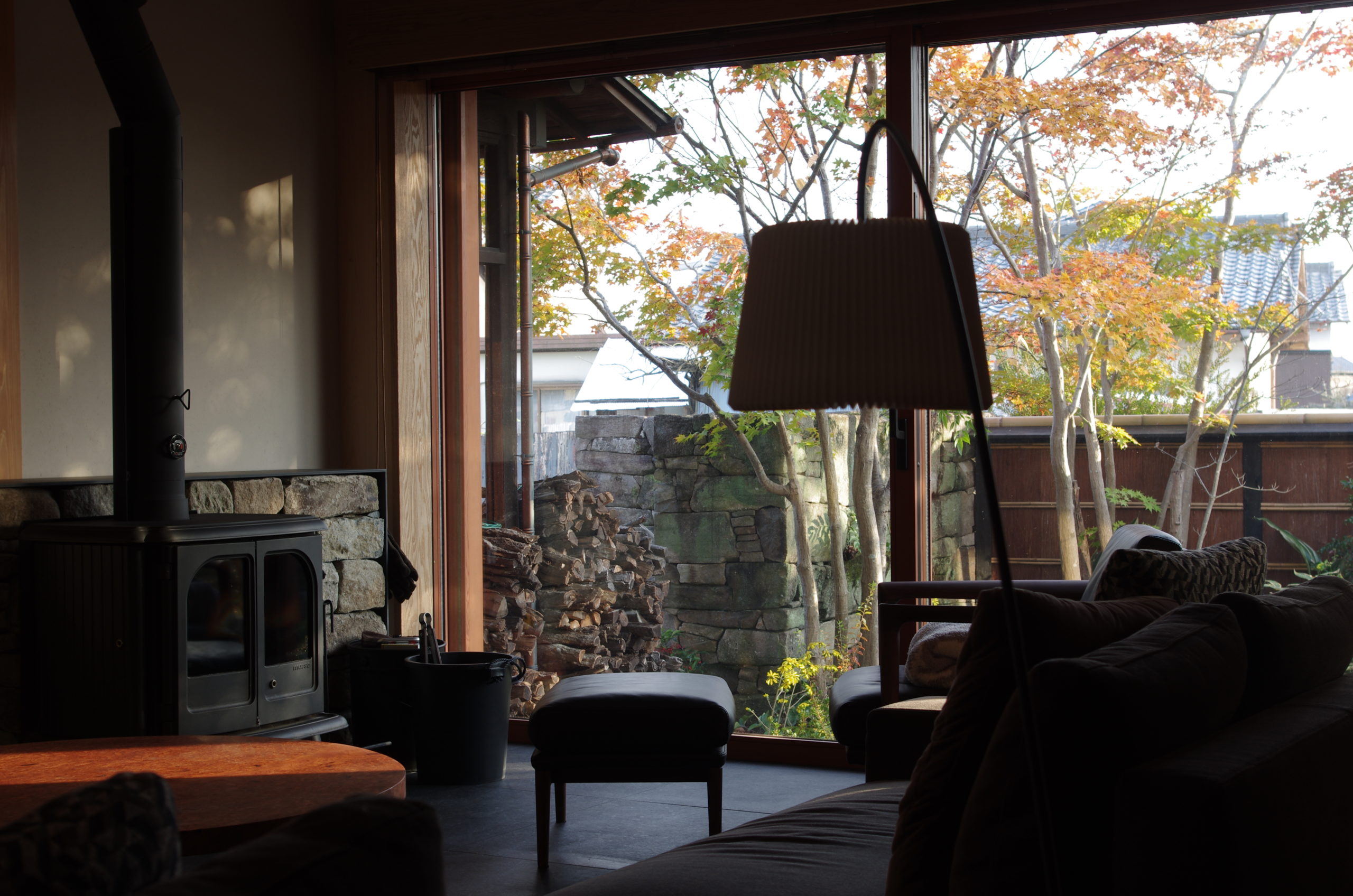 interior styling , ”灯とアート“
